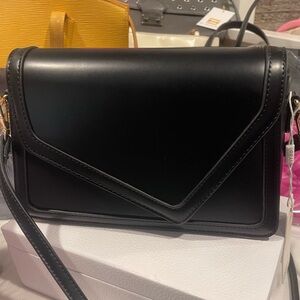 Elegant Black Crossbody Bag